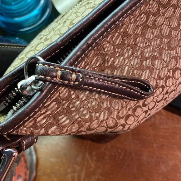 Brown Coach Signature Hobo Bag No. G0785-10945 adjustable strap - Picture 11 of 16